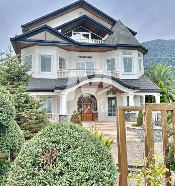 خرید ویلا کلاسیک استخردار ۱۰۰۰ متری رویان | ۱۰۰۰ متر