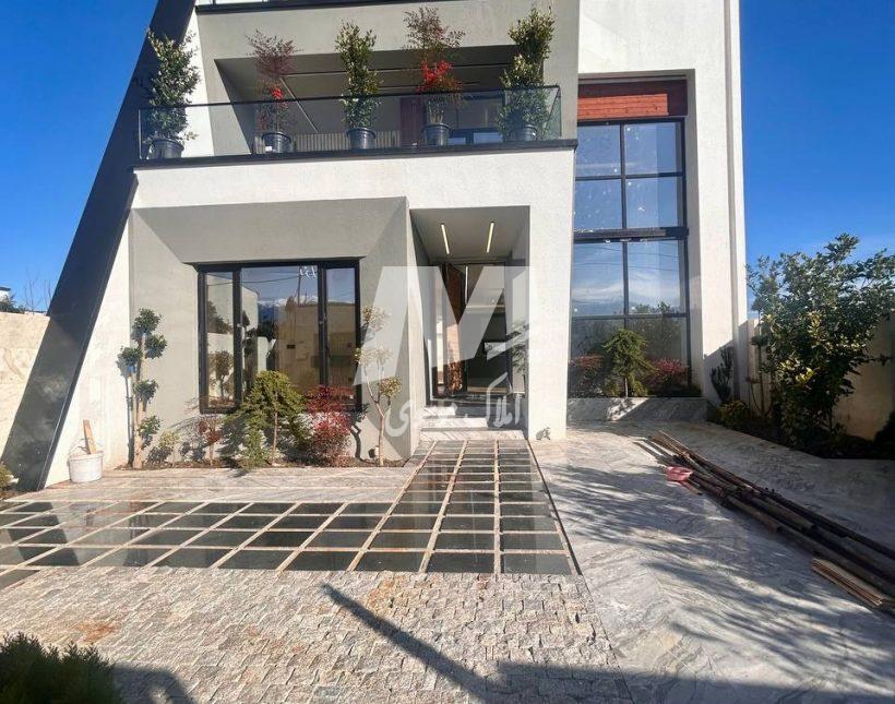 خرید ویلا تریبلکس مدرن منطقه همصفا | 270 متر