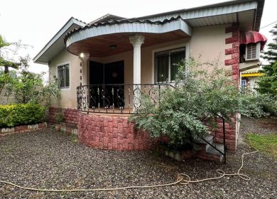 خرید ویلا در رویان ۲۲۰ متری فلت مبله سند دار جنگلی | ۲۲۰ متر