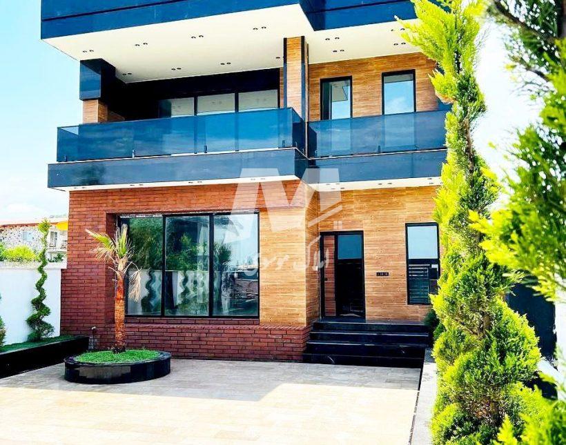 خرید ویلا در نور با استخر سونا جکوزی و روف | ۳۰۰ متر