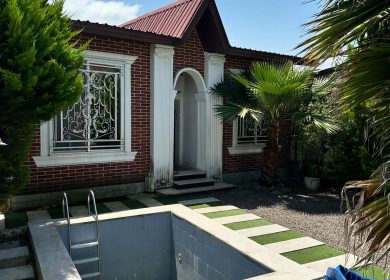 فروش باغ ویلای ۳۰۰ متری استخر روباز شهرکی سند دار | ۳۰۰ متر