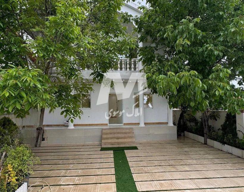 خرید ویلا باغچه ۳۰۰ متری در اناده چمستان | ۳۰۰ متر