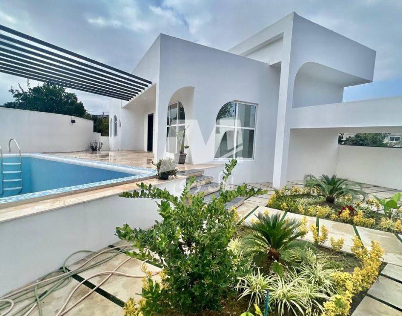 خرید ویلا در چمستان مدرن ۳۵۰ متر زمین | ۳۵۰ متر