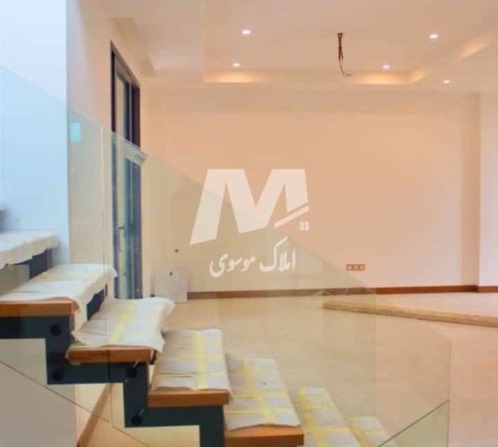 خرید ویلا در رویان ۶۵۰ متری با استخر چهار فصل و سند | ۶۵۰ متر