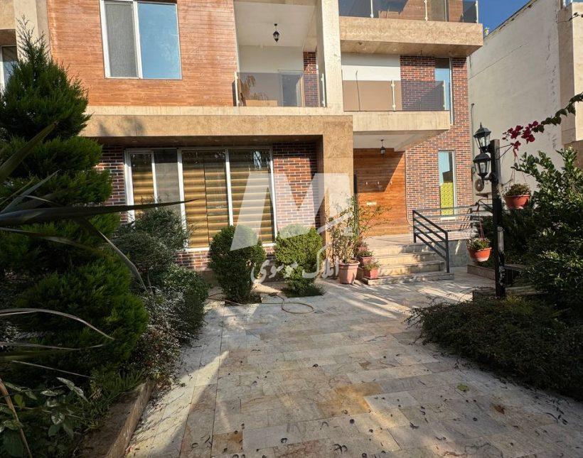 خرید ویلای مدرن ۳۰۰ متری مبله شهرکی در چمستان نعمت آباد | ۳۰۰ متر