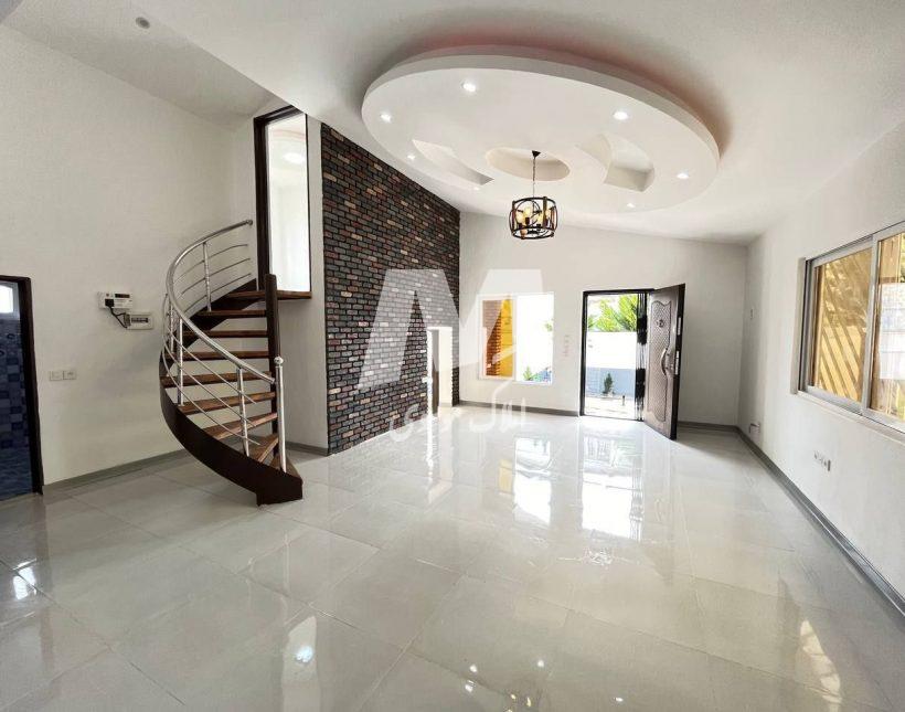 خرید ویلا استخردار در چمستان ۲۵۰ متر زمین | ۲۵۰ متر