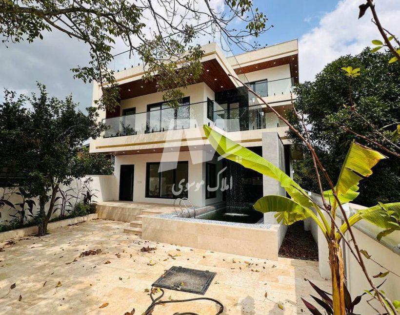 فروش ویلا دوبلکس 320 متری سند شش دانگ استخردار | 320 متر