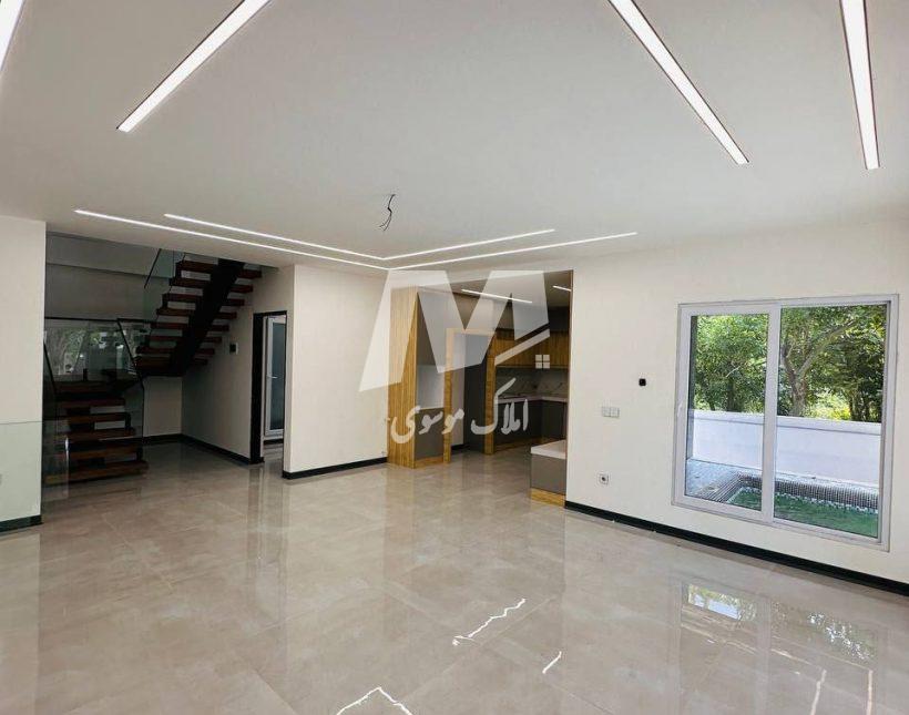 فروش ویلا دوبلکس 320 متری سند شش دانگ استخردار | 320 متر