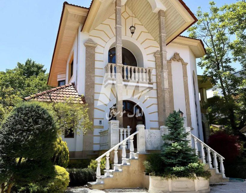 خرید ویلای نما انگلیسی 1100 متری همراه با استخر | 1100 متر