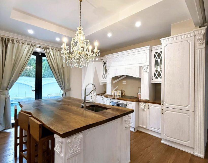 خرید ویلا نما انگلیسی 500 متری داخل شهرک برند | 500 متر