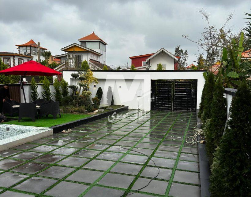 فروش باغ ویلا ۳۵۰ متری مدرن استخر روباز سند دار | ۳۵۰ متر