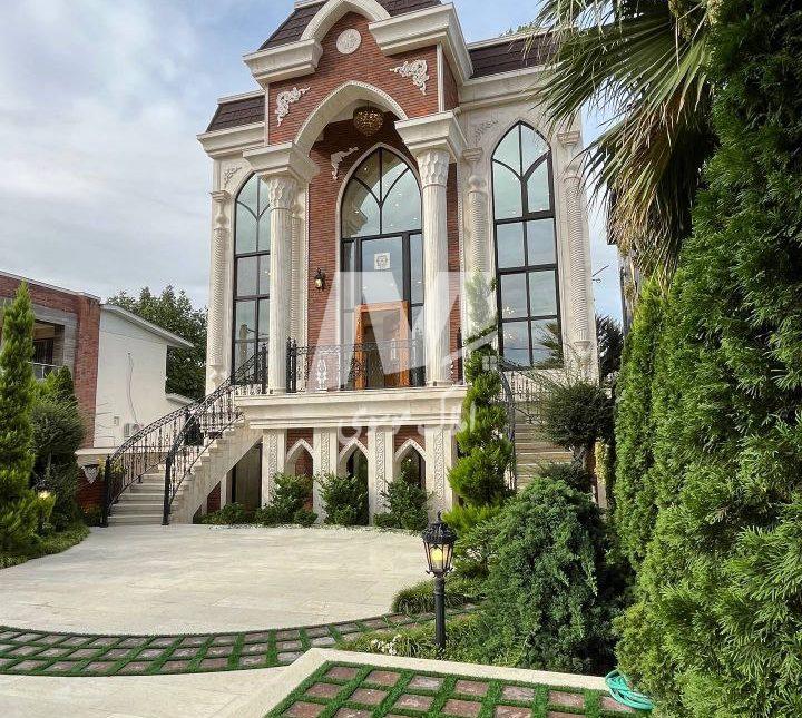 فروش کاخ ویلای نما انگلیسی 520 متری شهرک برند سعادت آباد | 320 متر