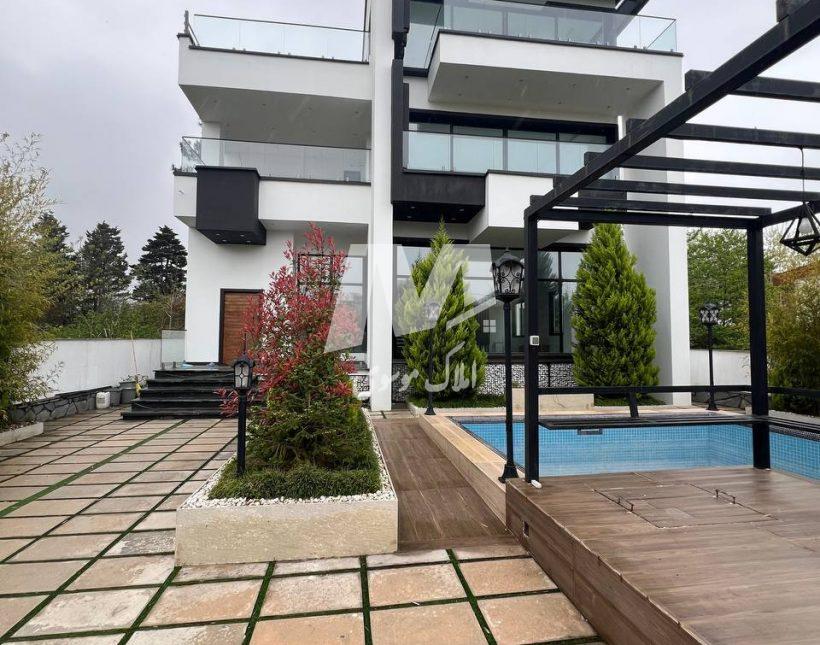خرید ویلا مدرن ۵۰۰ متری با استخر در چلک نوشهر | ۵۰۰ متر