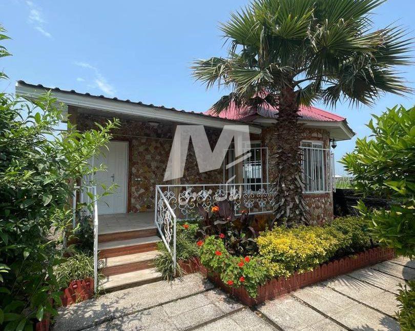 فروش باغ ویلا ۳۰۰ متری داخل شهرک نعمت آباد چمستان | ۳۰۰ متر