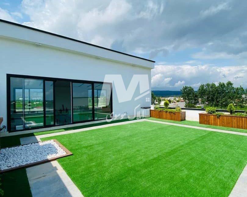 خرید ویلا در نور ۳۶۰ متری با استخر و روف گاردن سند دار | ۳۵۰ متر