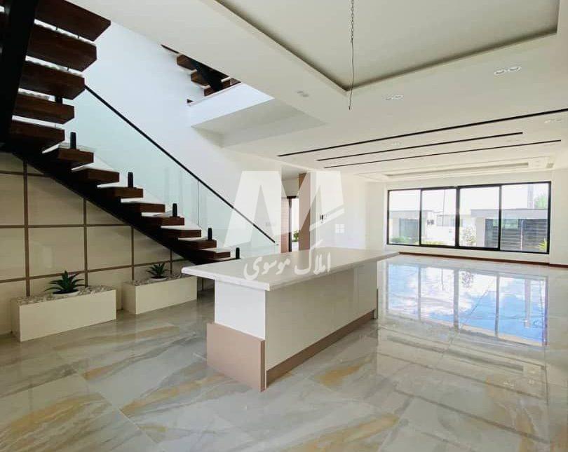 خرید ویلا در نور ۳۶۰ متری با استخر و روف گاردن سند دار | ۳۵۰ متر