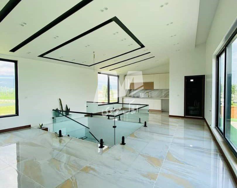 خرید ویلا در نور ۳۶۰ متری با استخر و روف گاردن سند دار | ۳۵۰ متر