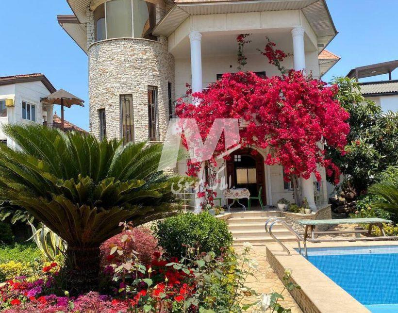 خرید ویلا مبله ۴۰۰ متری در اناده چمستان | ۴۰۰ متر