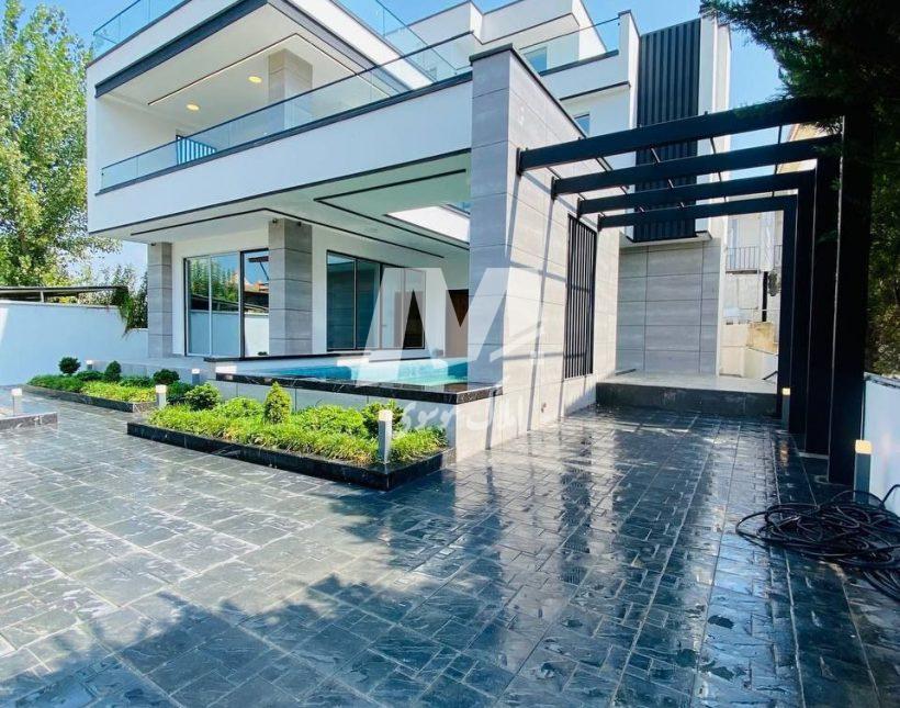 خرید ویلا لوکس و هوشمند ۴۵۰ متری در کراتکتی چمستان | ۳۴۰ متر