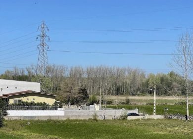 خرید زمین در چمستان ۳۰۰ متری با سند و انشعابات سر ملک | ۳۰۰ متر