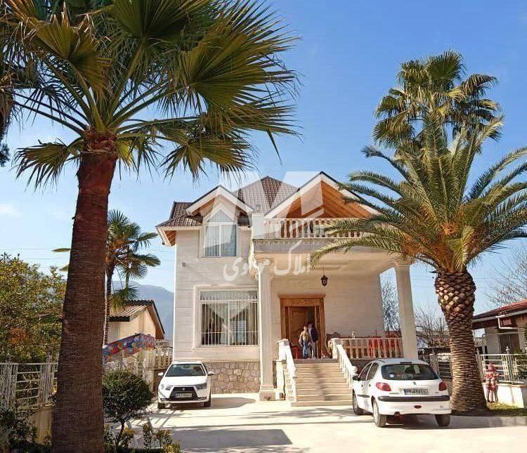 خرید کاخ ویلا منطقه نوشهر شهرک برند پلاک یک جنگل | ۵۵۰ متر