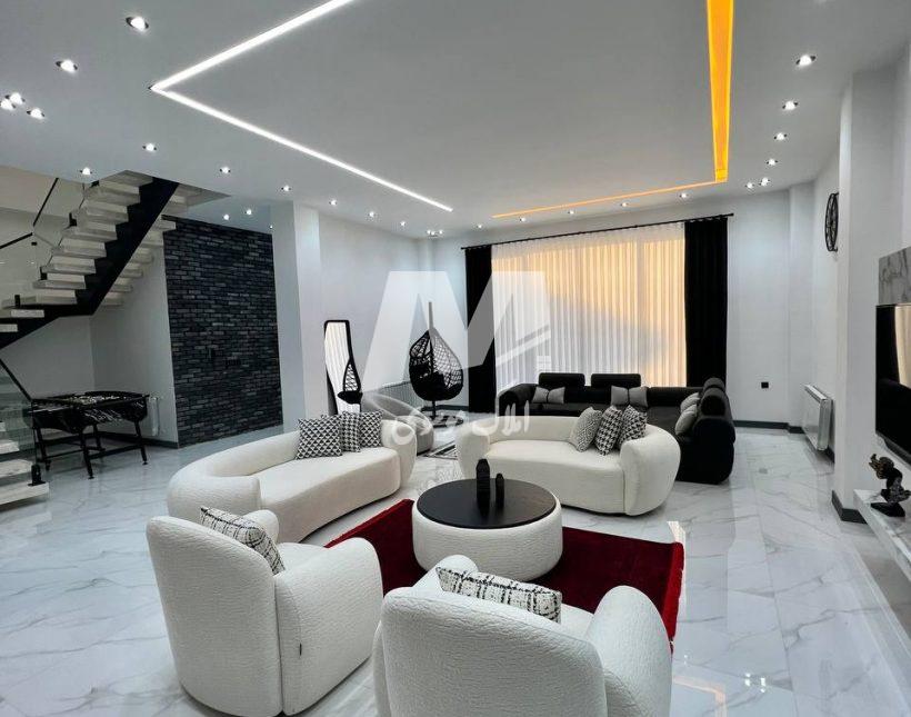 خرید ویلا با استخر روف و مبله در همصفا چمستان | ۳۰۰ متر