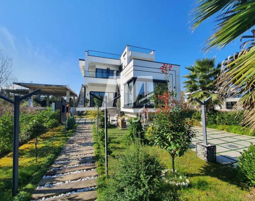 خرید ویلا دوبلکس رویان 900 متر زمین 700متر بنا سند دار | 900 متر