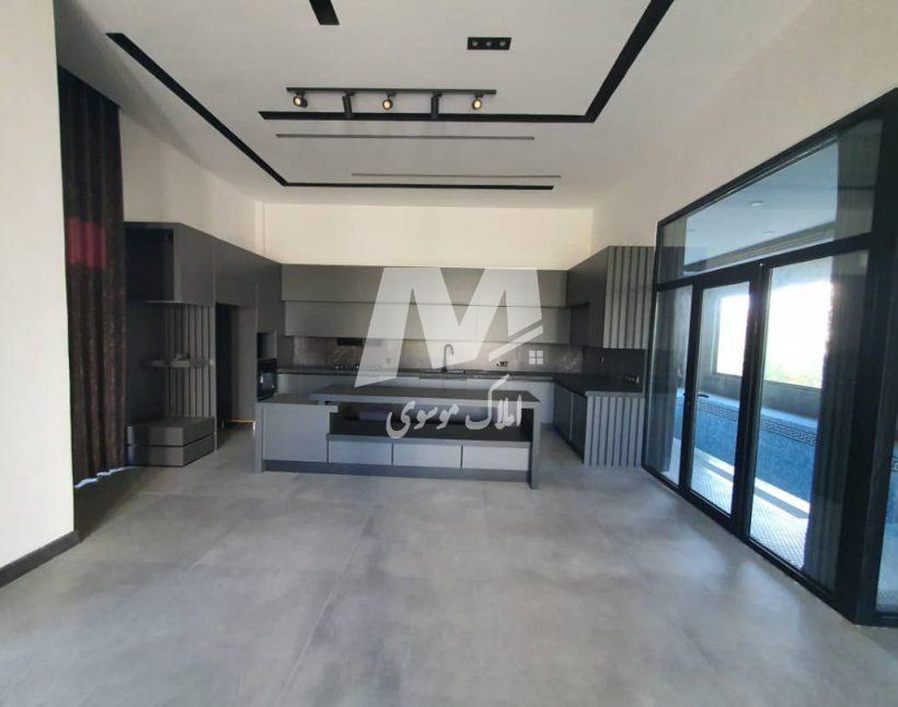 خرید ویلا دوبلکس رویان 900 متر زمین 700متر بنا سند دار | 900 متر