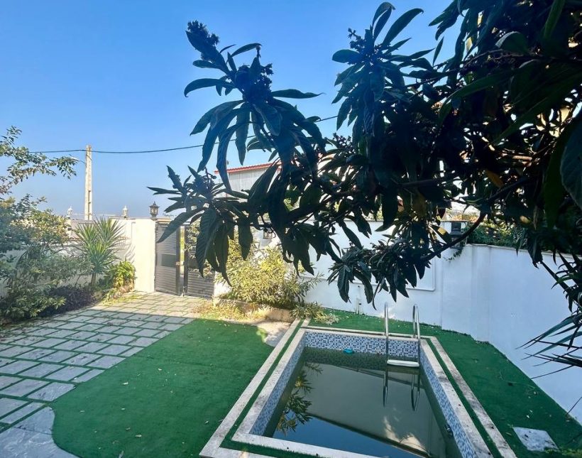 فروش ویلای استخردار بهدشت نیم‌پیلوت بازسازی‌شده | ۲۴۰ متر