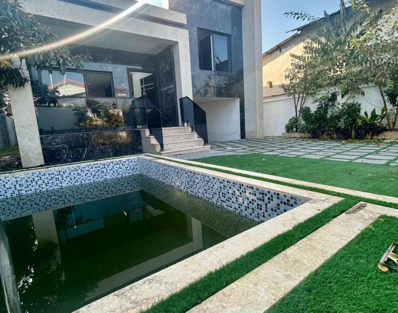 فروش ویلای استخردار بهدشت نیم‌پیلوت بازسازی‌شده | ۲۴۰ متر