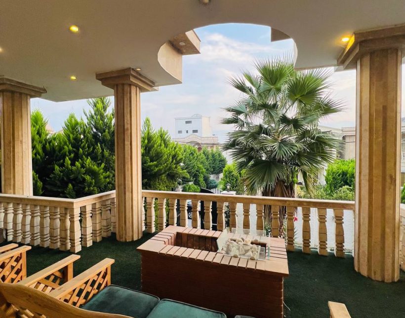 خرید ویلا لوکس با استخر در سعادت‌ آباد ۳۰۰ متری سند تک‌ برگ | ۳۰۰ متر