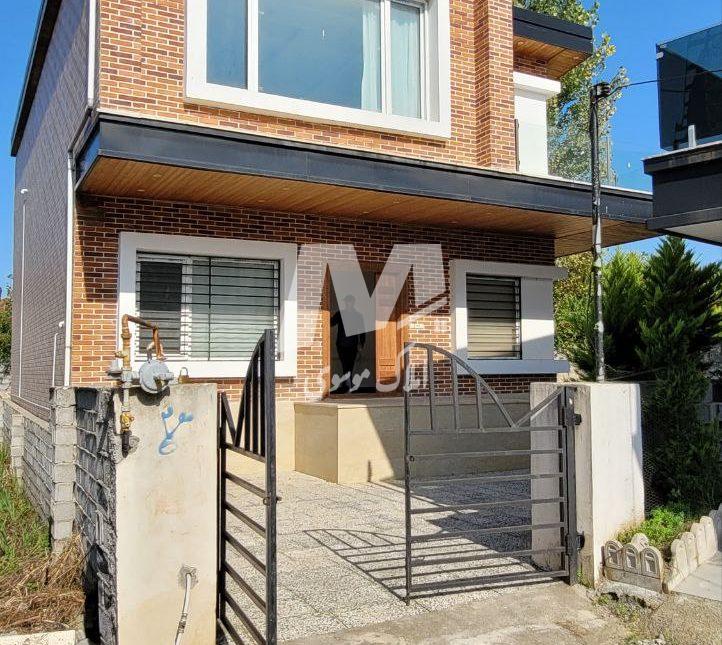 فروش ویلا باغ مدرن تاپ لوکیشن جنگلی آب پری رویان | 200 متر