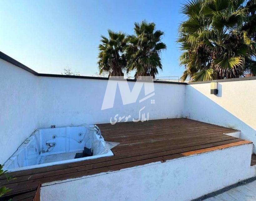 خرید ویلا مدرن با روف و استخر در حاجی آباد نور | ۱۶۰ متر