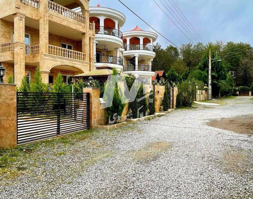 خرید ویلا ۳۰۰ متری قطعه یک جنگل در نعمت آباد چمستان | ۳۰۰ متر