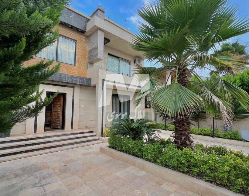 خرید ویلا شمال استخر دار دوبلکس منطقه سرسبز | 250 متر