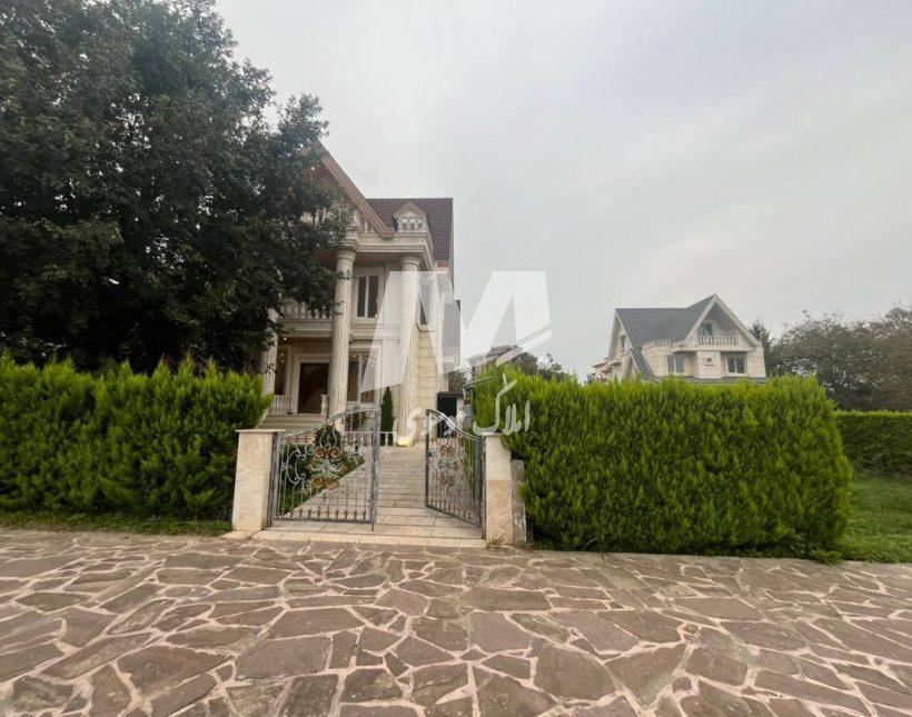 فروش ویلا باغ 410 متری تاپ لوکیشن نوشهر مدارک کامل | 410 متر