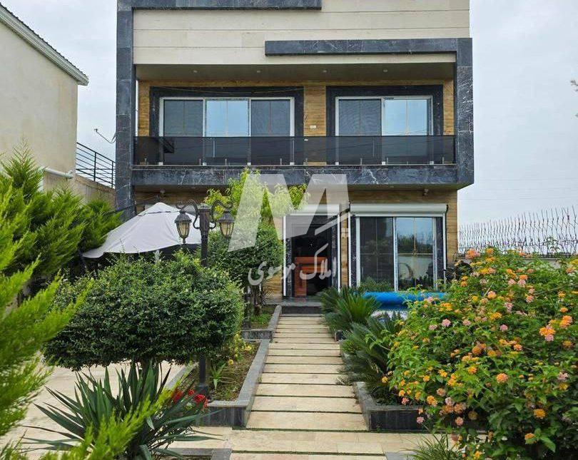 فروش ویلا دوبلکس 300 متری استخر دار مبله کامل | 300 متر