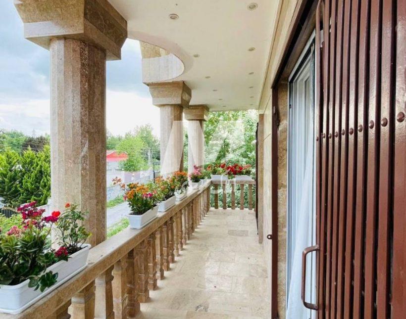 فروش ویلا 330 متری مدارک کامل شهرکی با گیت نگهبانی | 330 متر