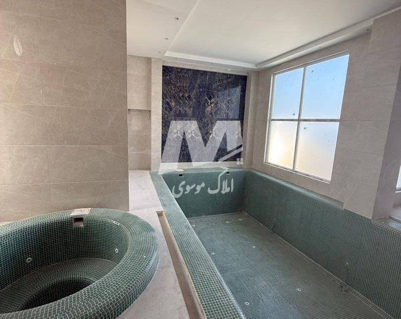 خرید ویلا داخل شهرک نوساز با آسانسور | ۴۷۰ متر