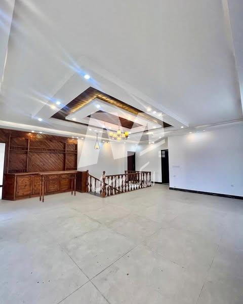 خرید ویلای دوبلکس استخر داخلی شهرک آسفالته در نور الیمالات | ۴۰۰ متر