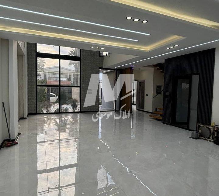 خرید ویلا لاکچری ۵۰۰ متر بنا در همصفا چمستان | ۲۷۰ متر