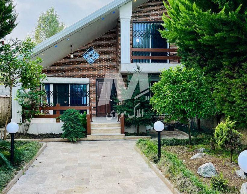 فروش ویلا باغ نیم پیلوت 240 متری سند شش دانگ | 240 متر