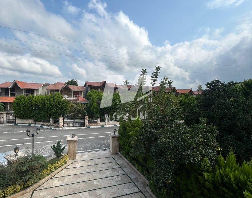 فروش ویلا کاخ آپادانا ۴ خواب سند تک برگ شهرکی | ۴۲۷ متر