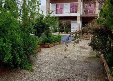 فروش ویلا باغ چمستان 300 متری سه کنتور وصل استخر دار | 300 متر