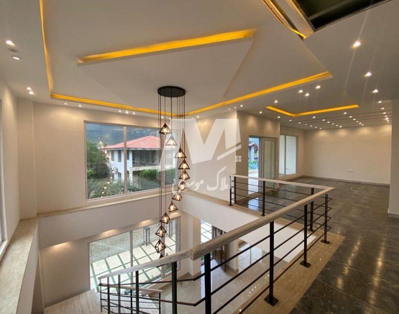 خرید ویلا در نوشهر ۳۲۰ متری استخردار سند دار چلندر | ۳۲۰ متر