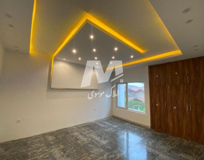 خرید ویلا در نوشهر ۳۲۰ متری استخردار سند دار چلندر | ۳۲۰ متر