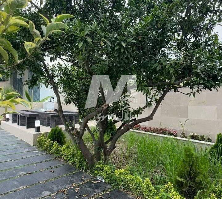 خرید ویلا شمال باغ ۴۰۰ متری داخل شهرک استخر دار | ۴۰۰ متر