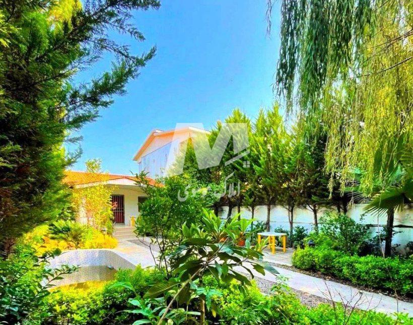 فروش ویلا باغ نیم پیلوت 300 متری سند شش دانگ چمستان | 300 متر