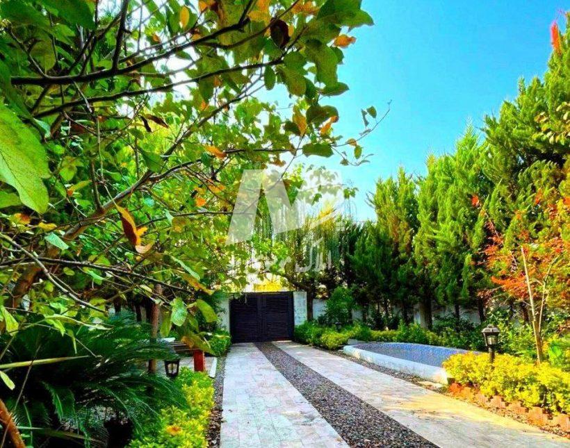 فروش ویلا باغ نیم پیلوت 300 متری سند شش دانگ چمستان | 300 متر