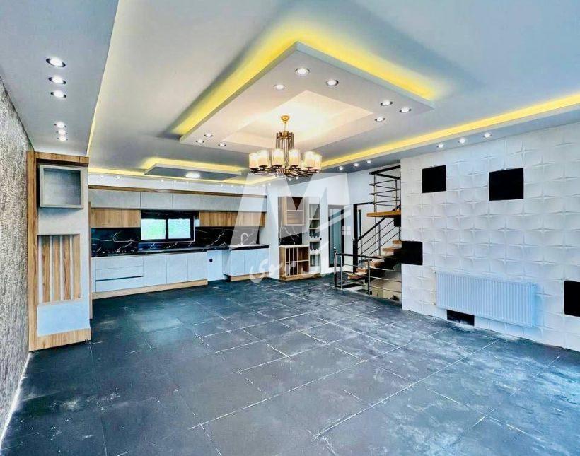 خرید ویلا باغ نیم پیلوت 220 متری سند شش دانگ شهرکی | 220 متر